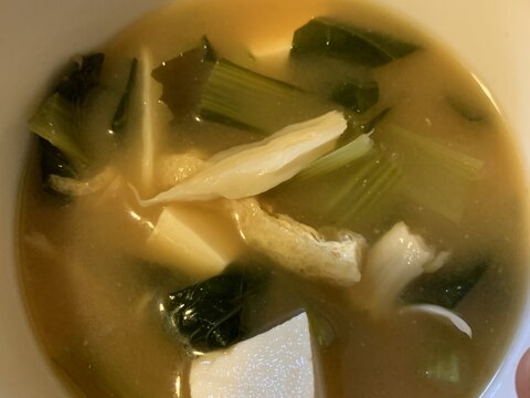 小松菜とエリンギと揚げの豆腐味噌汁